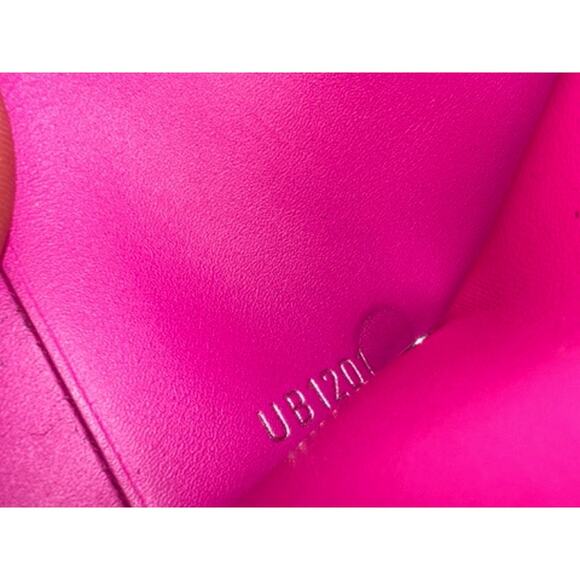 LOUIS VUITTON Tri-Fold Wallet Discovery LV Logo*Fluorescent Pink Rose*Box Incld. - Picture 14 of 14